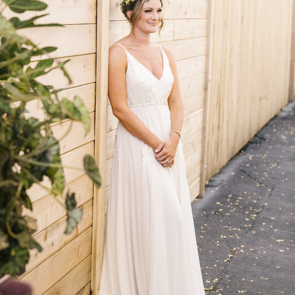 BHLDN Bonaire Dreams of You Wedding Gown Size 0 - Picture 9 of 16